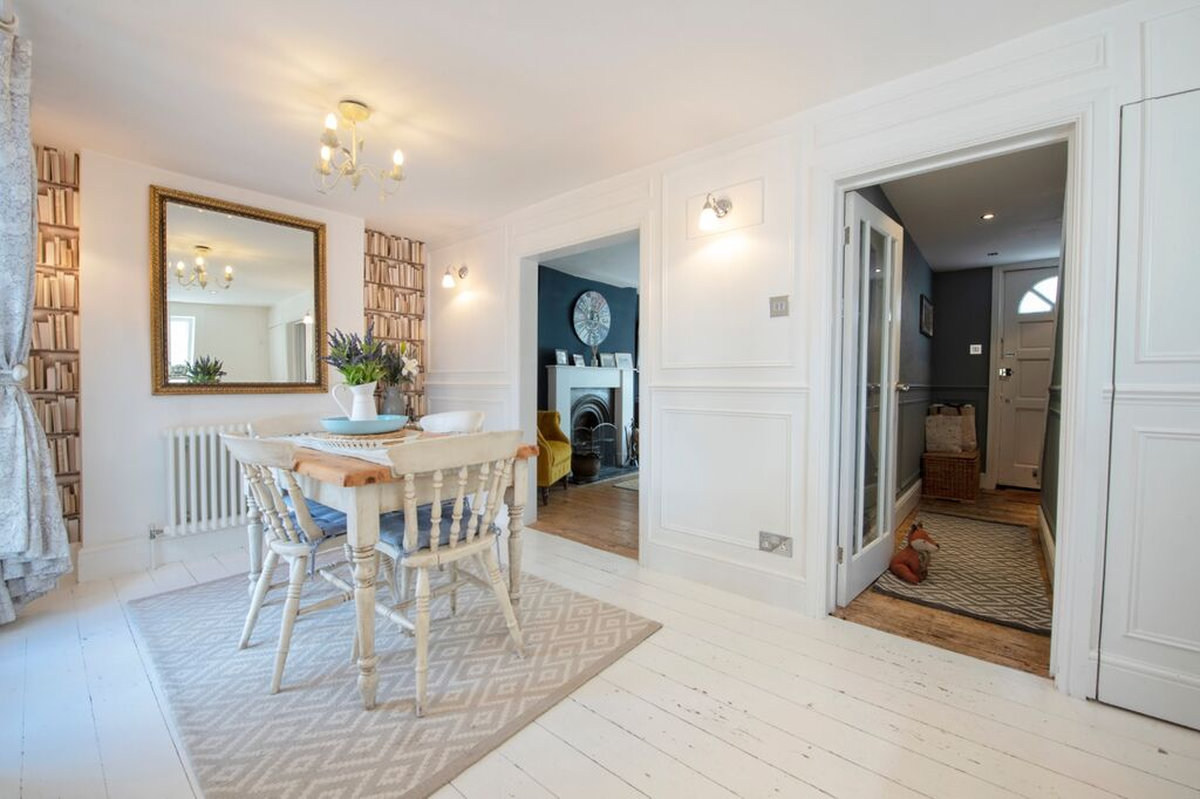 Interior dining room photography by Jason Dodd Photography